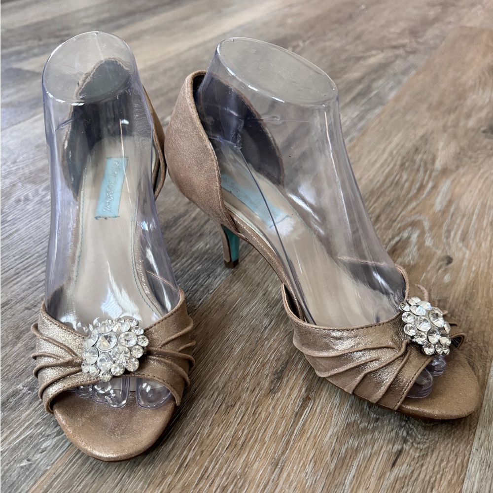 Betsy Johnson Rhinestone Champagne Gold d’Orsay Heels